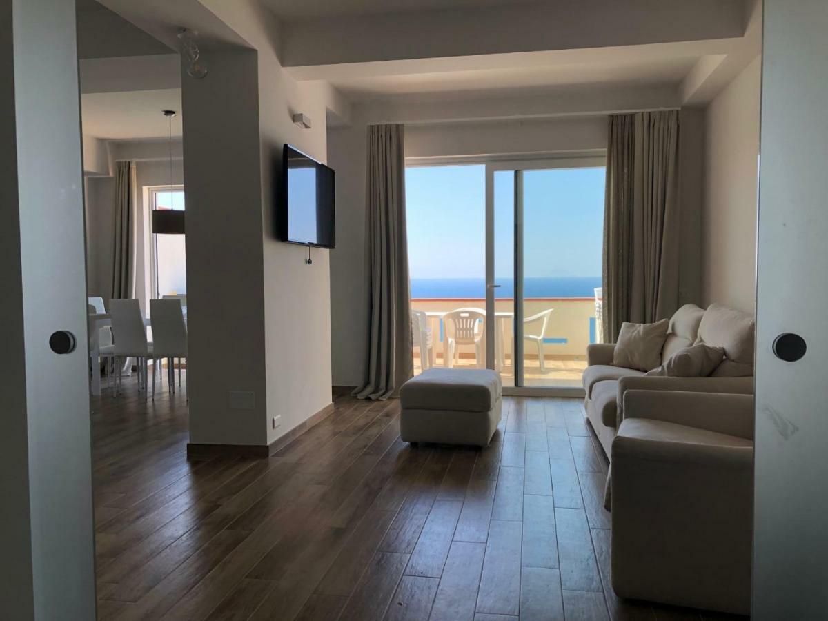 Appartamento Vista Mare Capo dʼOrlando Dış mekan fotoğraf